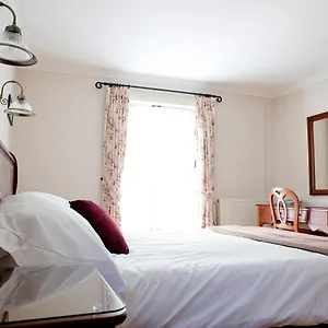 Inn The King Arthur Reynoldston