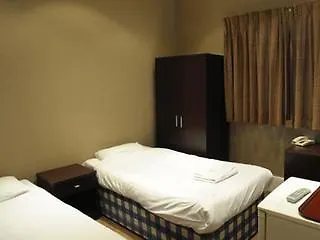 Newham Hotel Londra