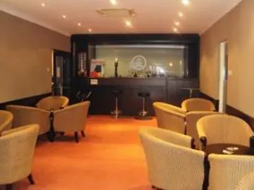 Newham Hotel Лондон 2*,