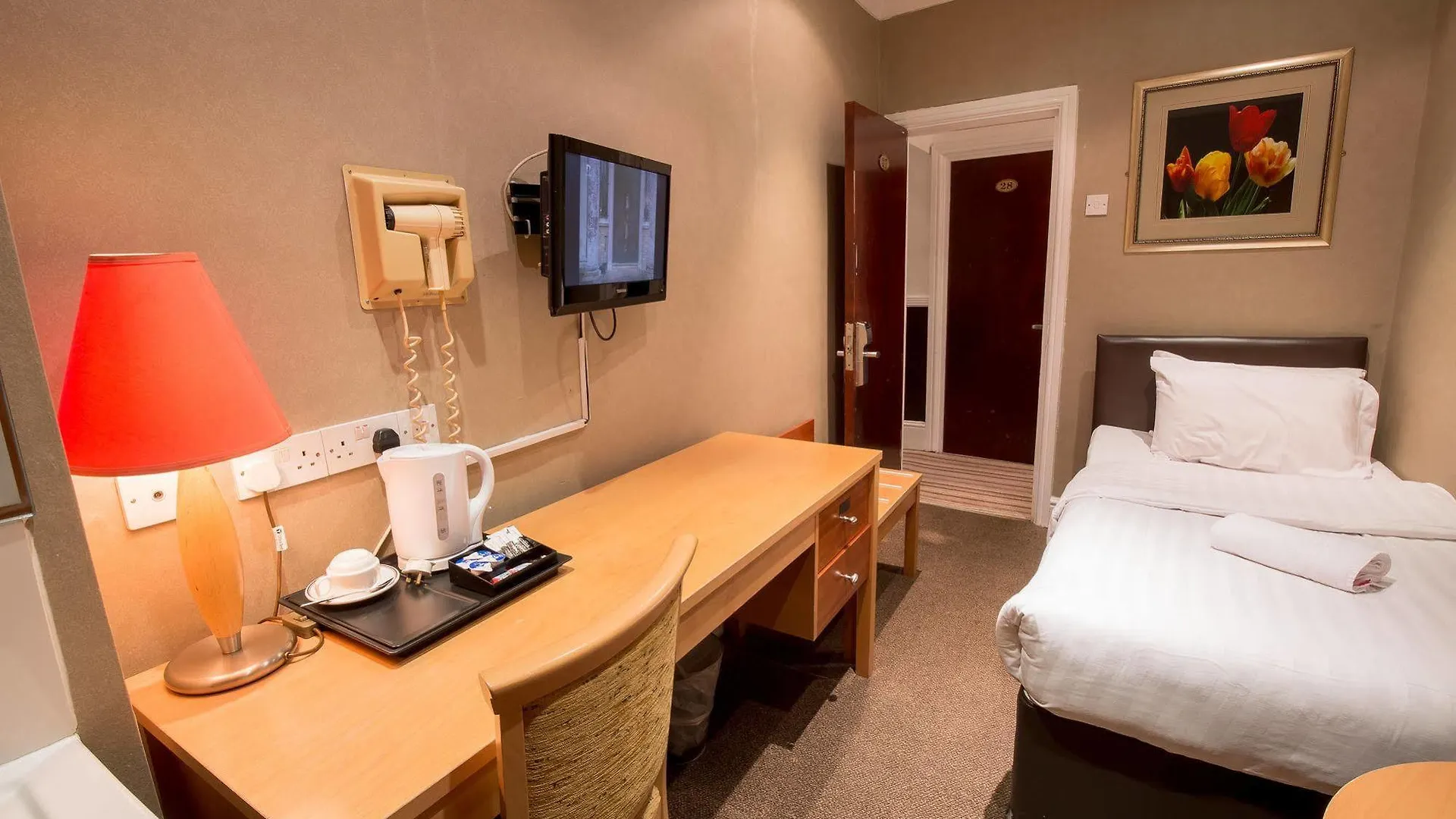 Newham Hotel Londra