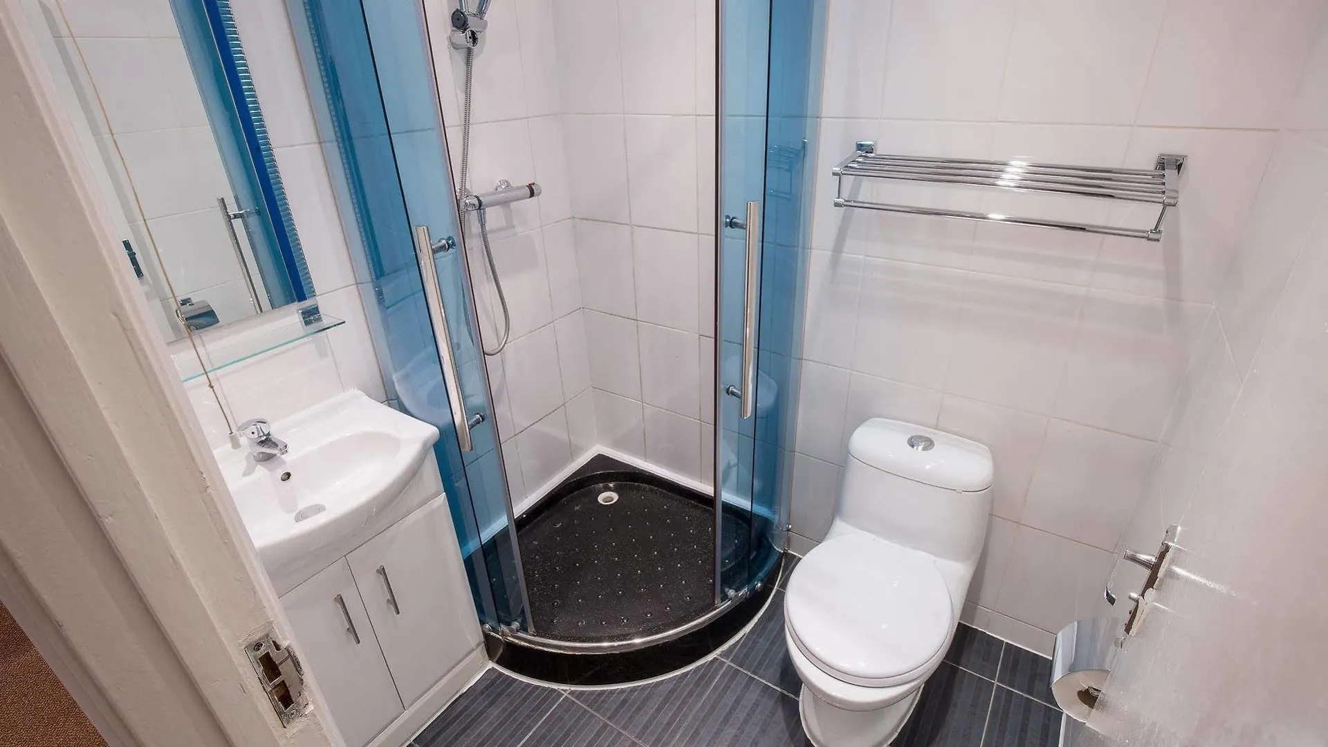Newham Hotel Londra
