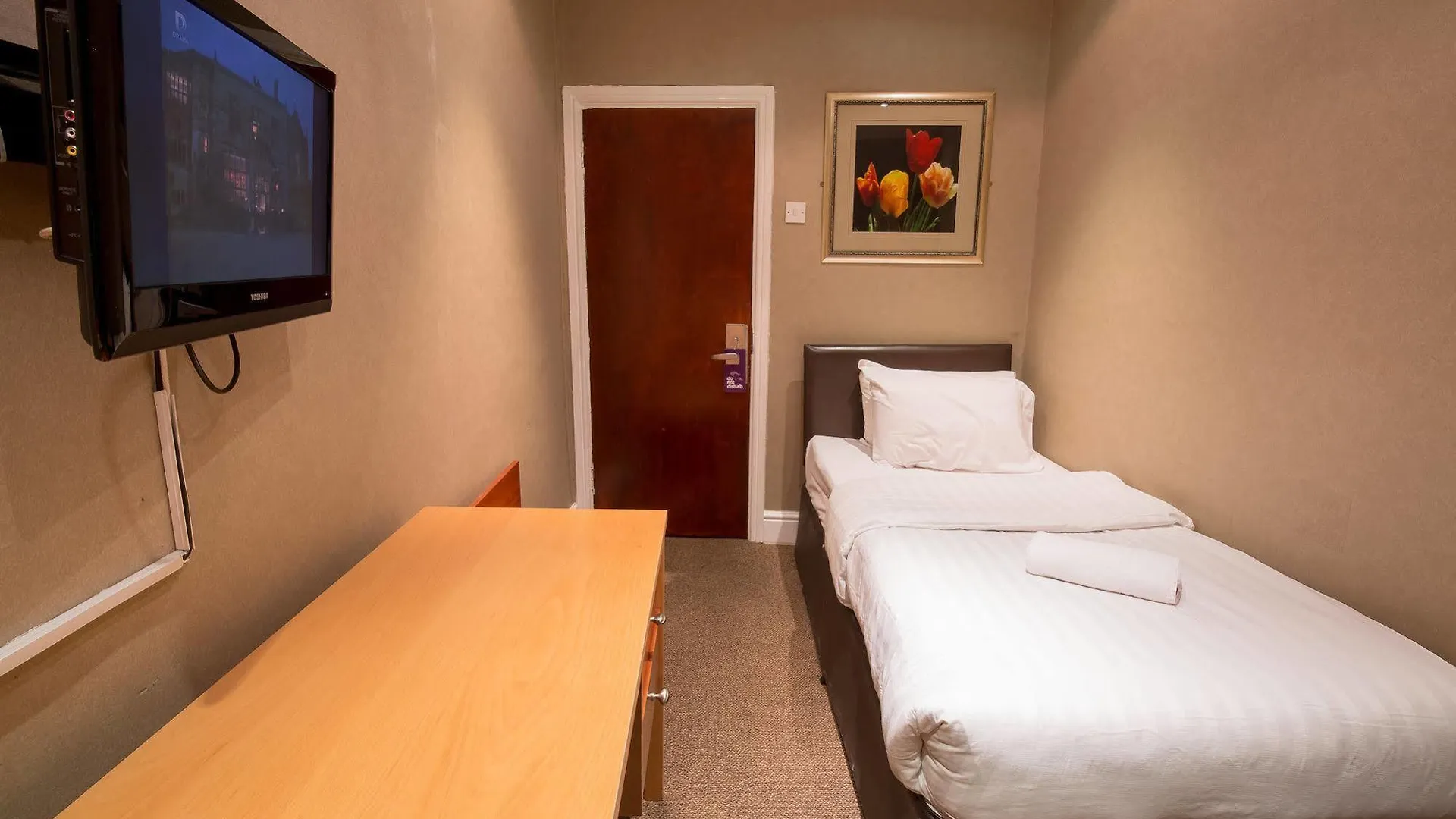 Newham Hotel Londra