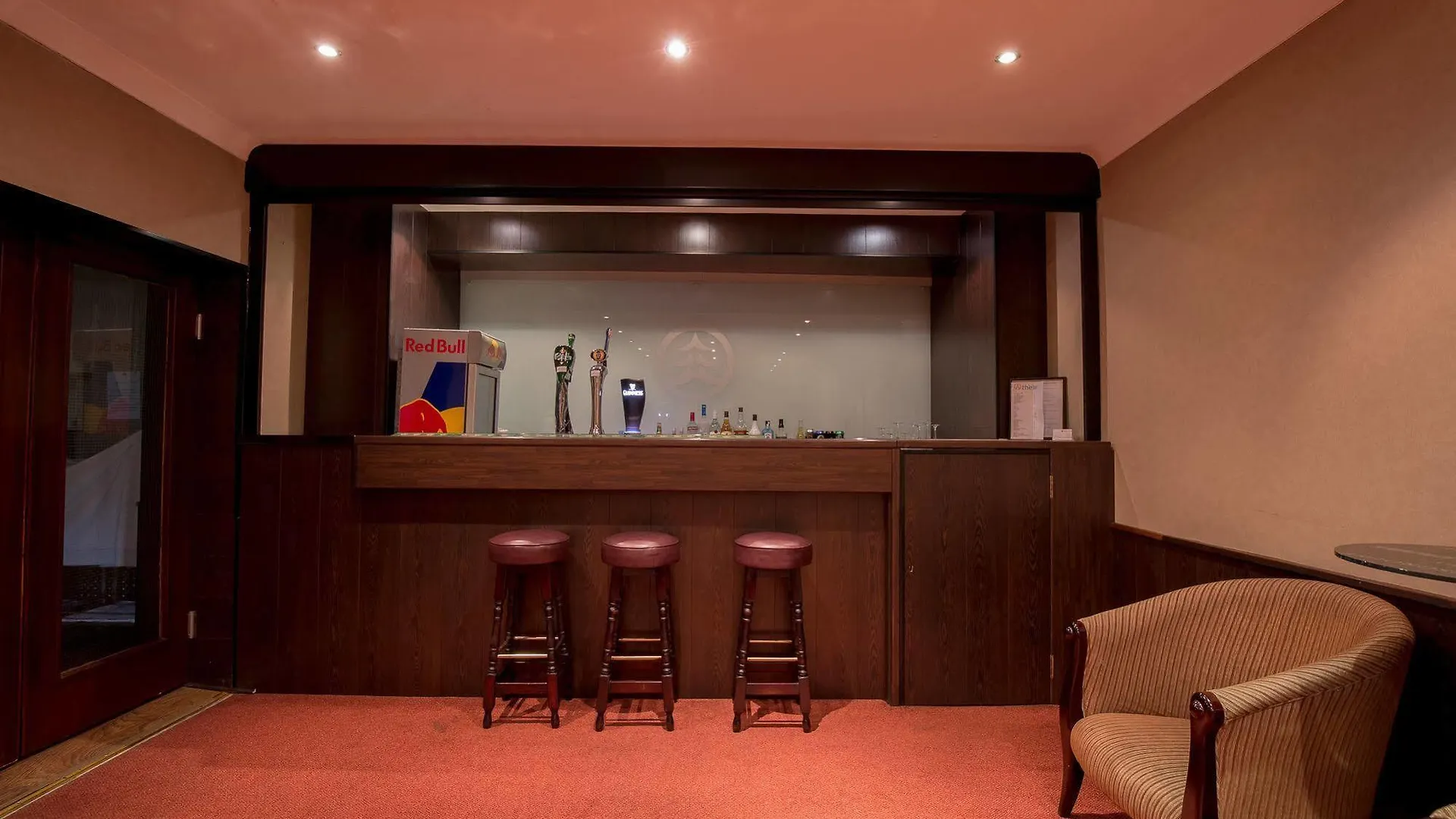 Newham Hotel Лондон