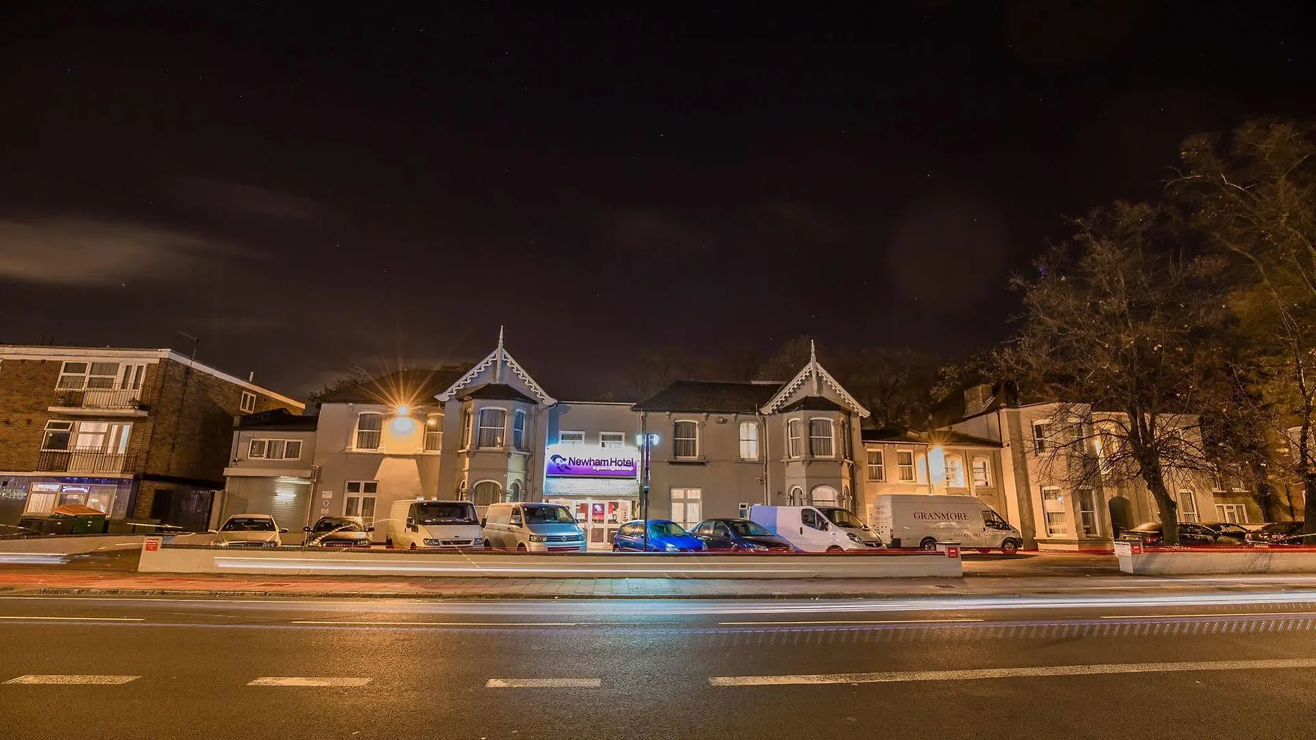 Newham Hotel Londra