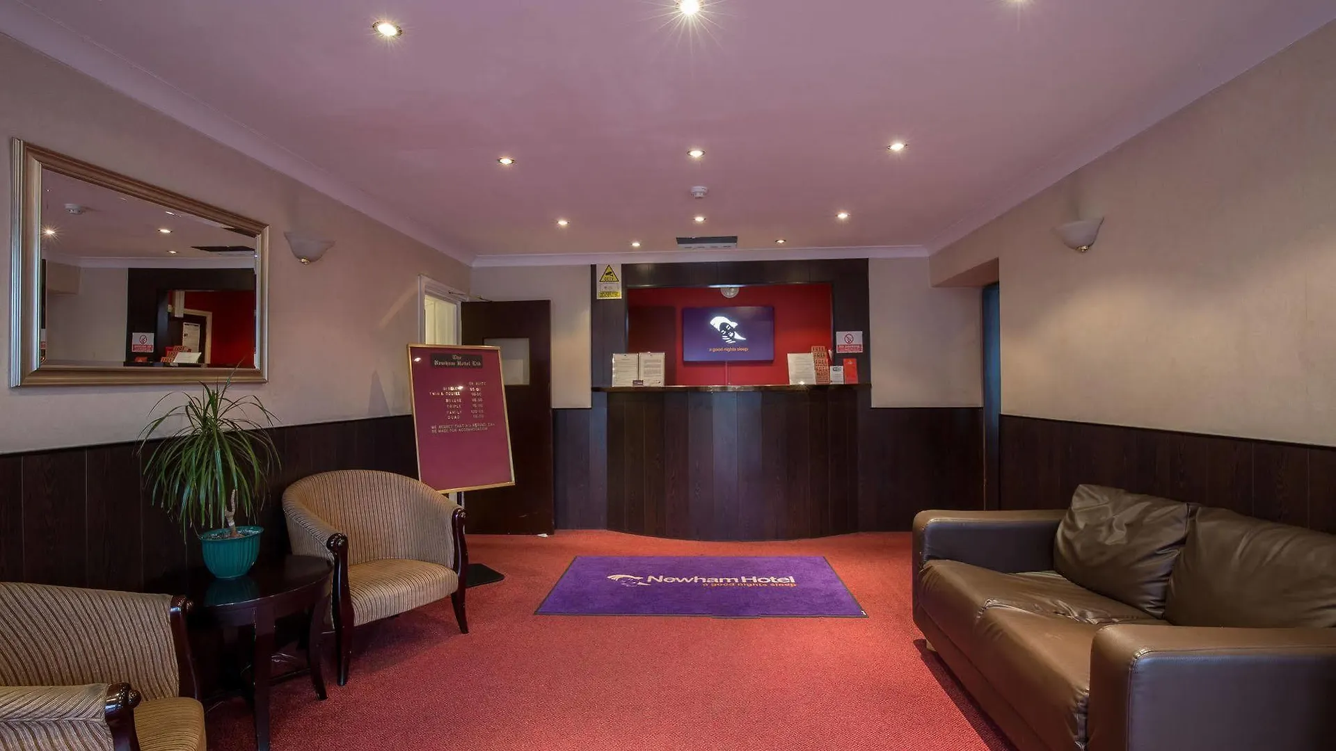 Newham Hotel Лондон